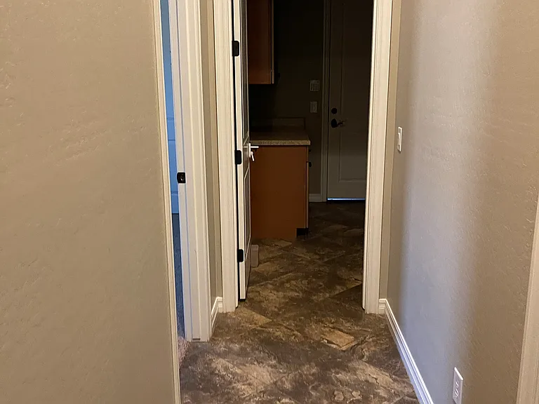 2543 E Penedes Dr — Photo 32