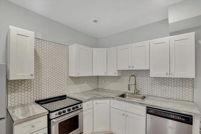 250 Sisson Ave #2 — Photo 17