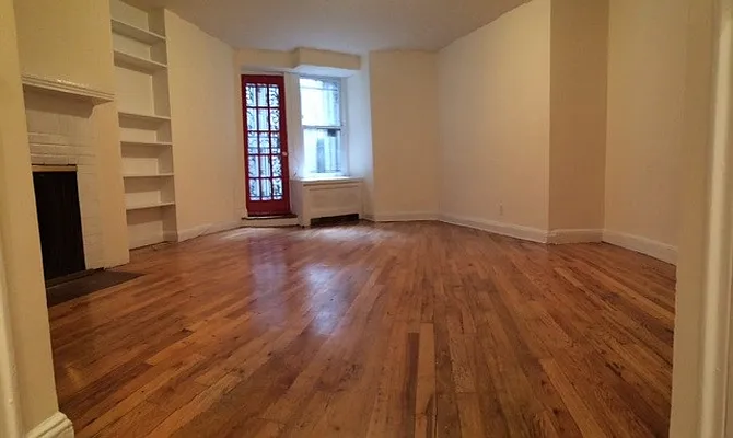 Rented by AJ Clarke | media 10