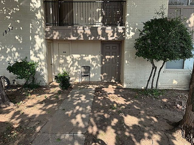 1st image of 1827 E Lindsey St APT 1