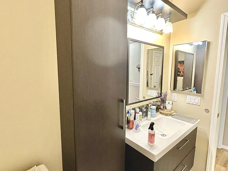 1000 NE 63rd Way #2104 — Photo 42
