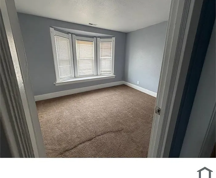 746 Spencer St — Photo 12