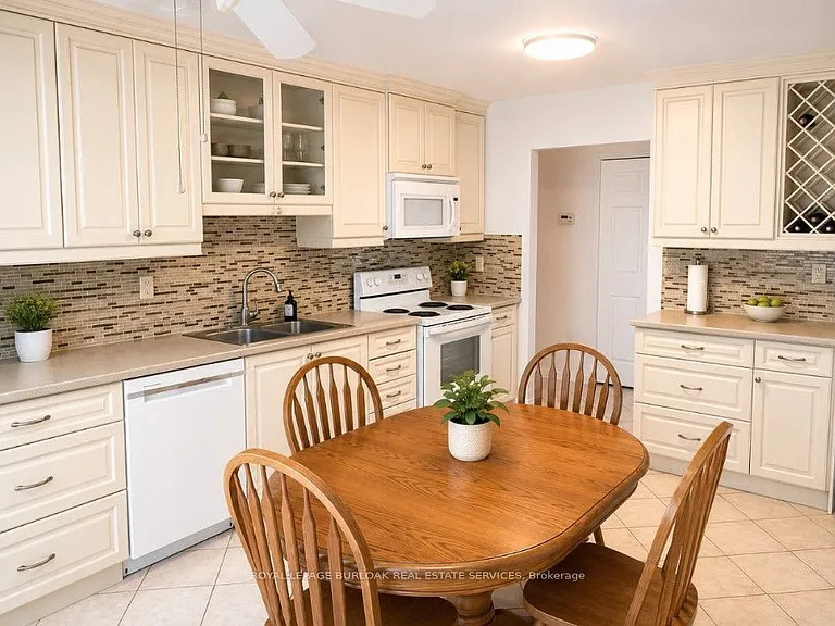 4 Sunhaven Ct — Photo 9