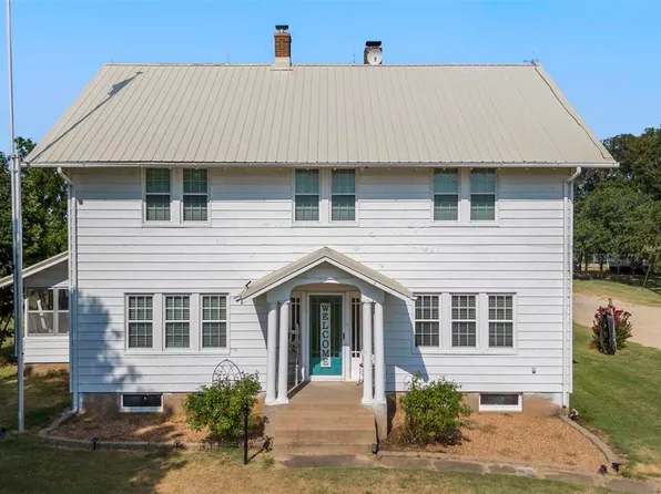 8301 S 92nd St, Tonkawa, OK 74653