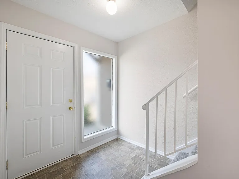 1189 Ashborough Dr SE #F — Photo 3
