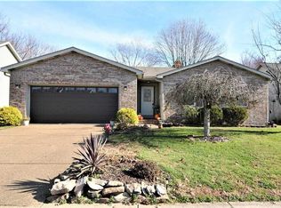 8445 Fox Hollow Rd, Evansville, IN 47725
