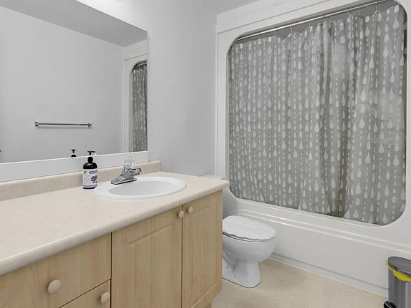 4th image of 50 Chapman Ct #14