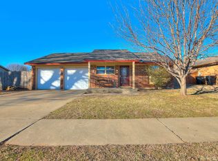 1501 NE 9th St, Moore, OK 73160