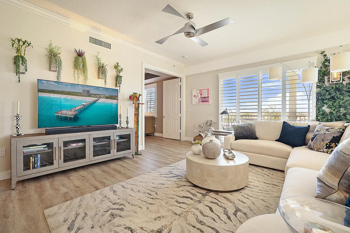 Building Photo - 810 Juno Ocean Walk #401