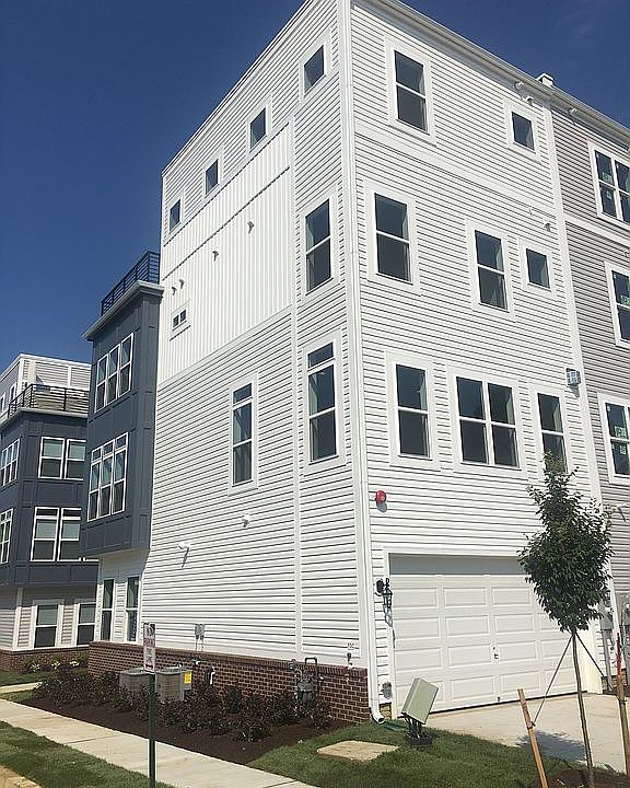 2nd image of 204 Wesley Brown Ln