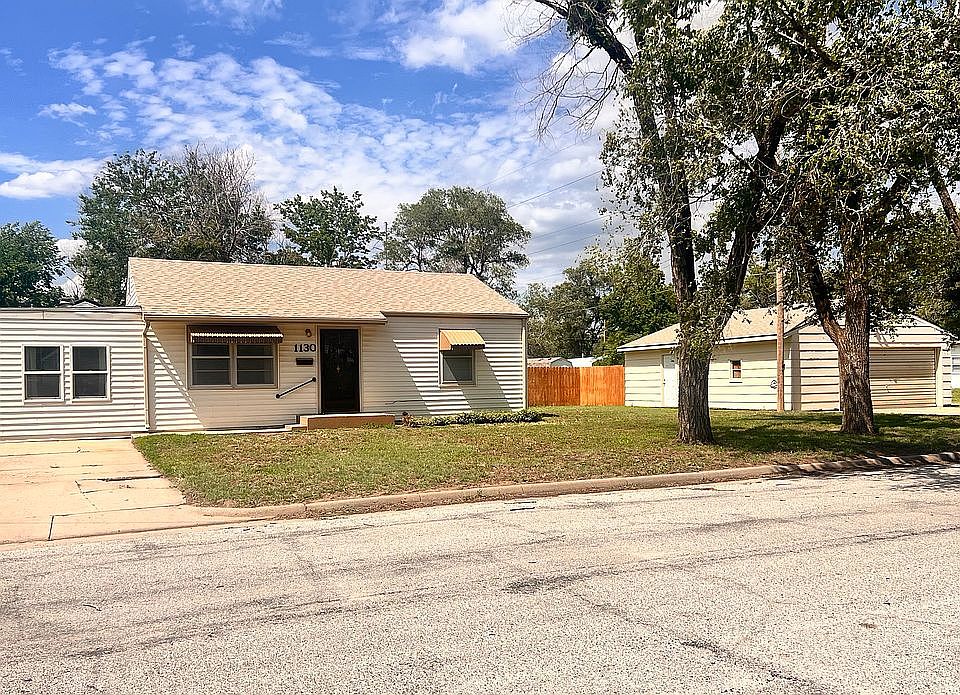 1st image of 1130 W 18th Ave