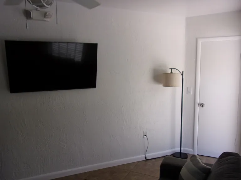 101 Caloosa St #3 — Photo 7