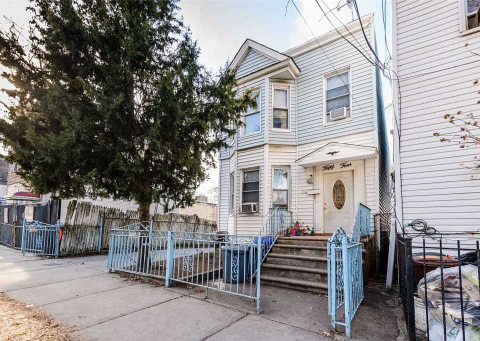 1st image of 3754 58th St