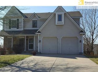4612 NE Kingston Dr, Lees Summit, MO 64064