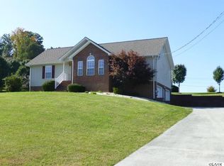 228 Dumplin Valley Rd E, Jefferson City, TN 37760