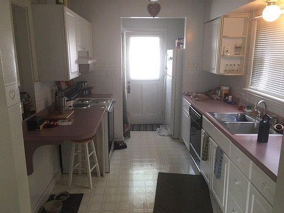 4th image of 105 W North St