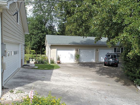 Double Garage + Shop