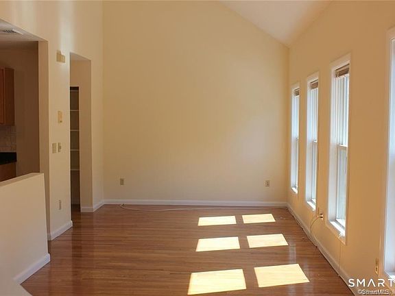 3rd image of 945 State St #A