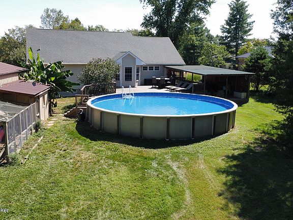 4th image of 334 Cedar Run Rd