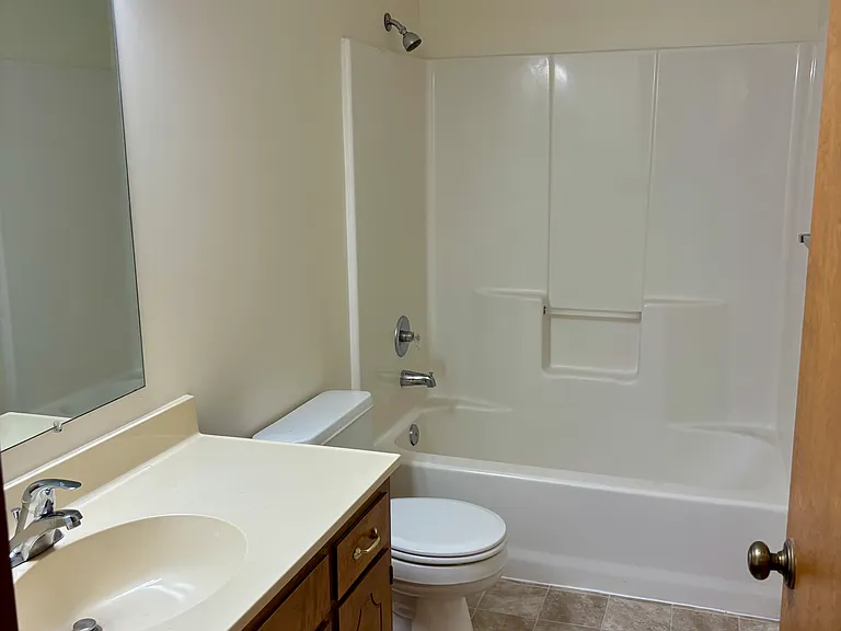 153 Hillcrest Dr — Photo 6