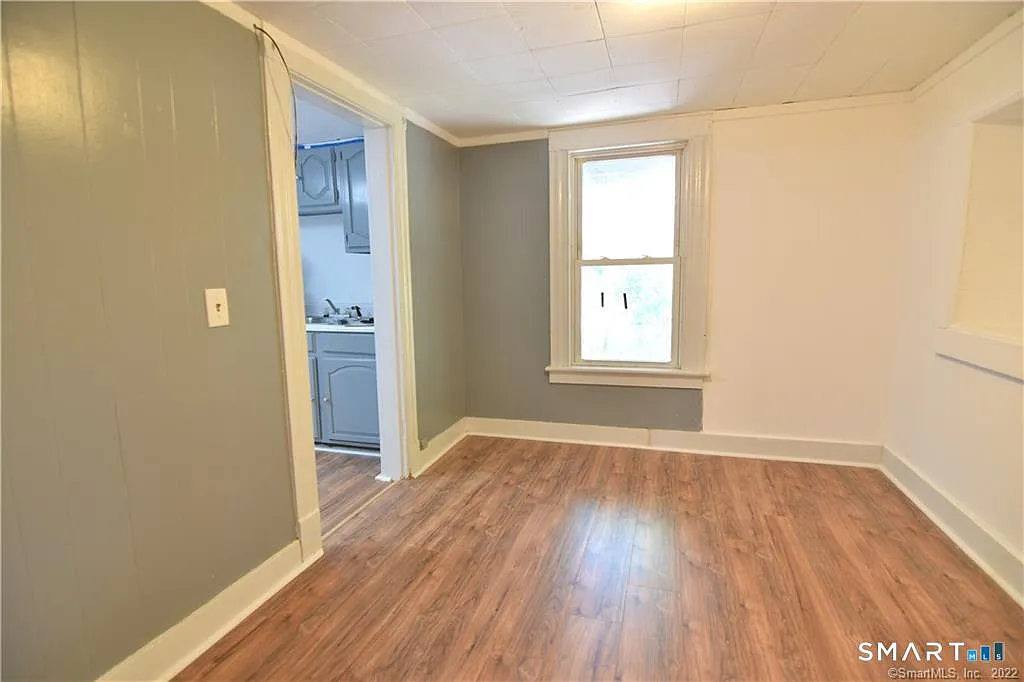 1 bed, 1.0 bath, 1212 sqft, $1,200 — Photo 4