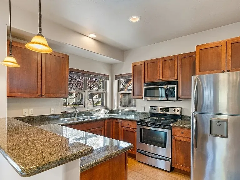 3341 N 27th Ave #26 — Photo 7