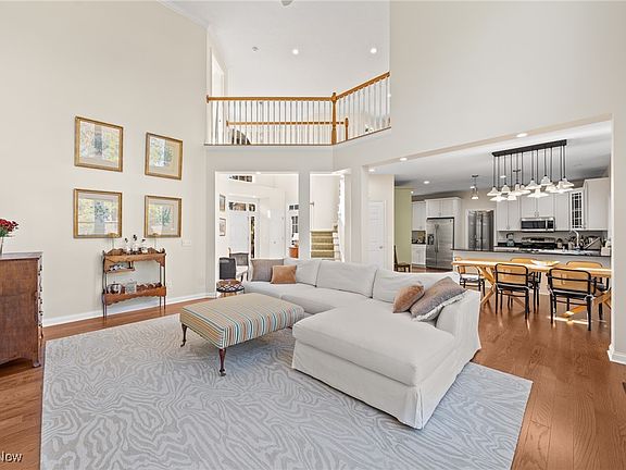 4th image of 7922 Windridge Dr