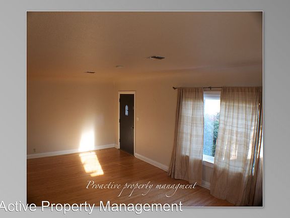 3rd image of 5655 Berkshire Dr