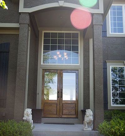 Exterior Front Entry