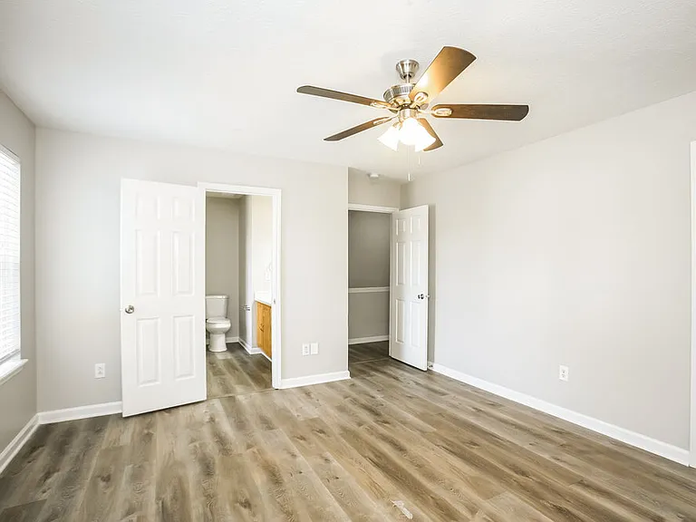6629 Crestwell Ln — Photo 9