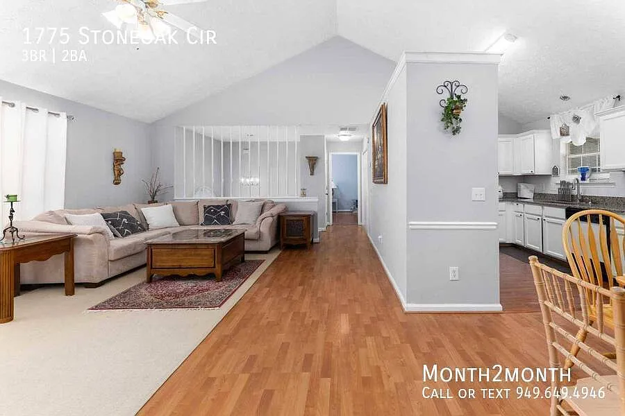 Tranquil Retreat on Stoneoak Cir — Photo 3