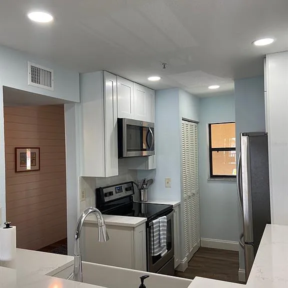 446 Bouchelle Dr #203 — Photo 10