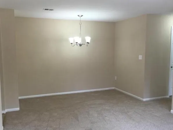 8383 Buttress Ln APT 204, Manassas, VA 20110
