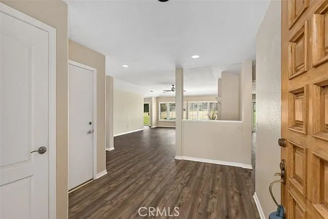 Building Photo - 38441 Oaktree Loop