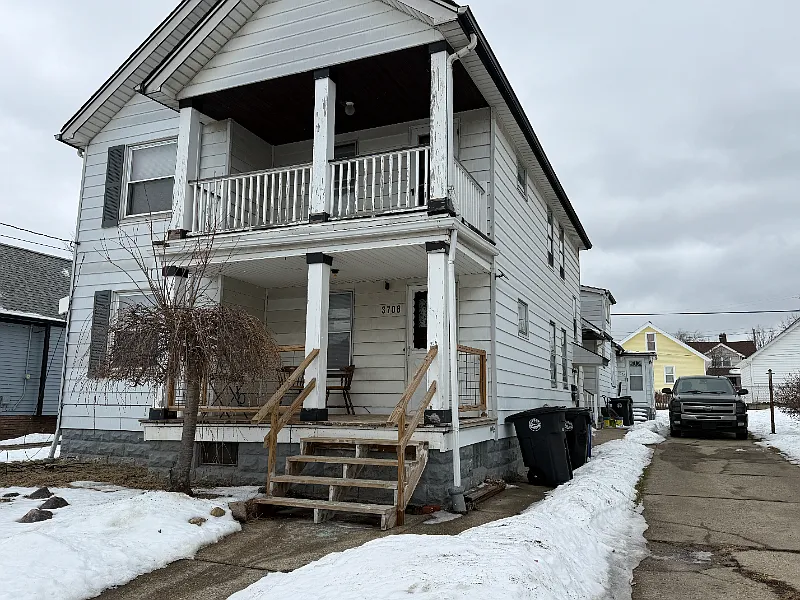 3706 Stickney Ave #FRONT UP