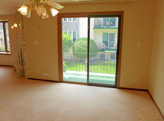 4th image of 4011 W 97th St APT 1N