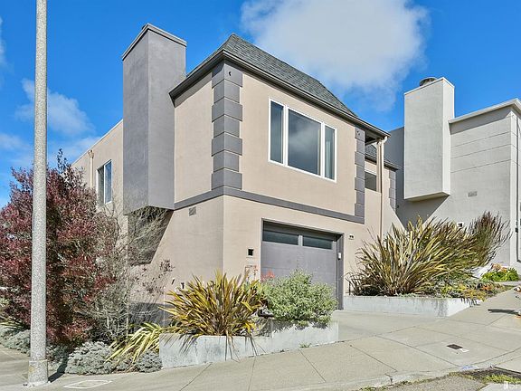 2nd image of 70 Cityview Way