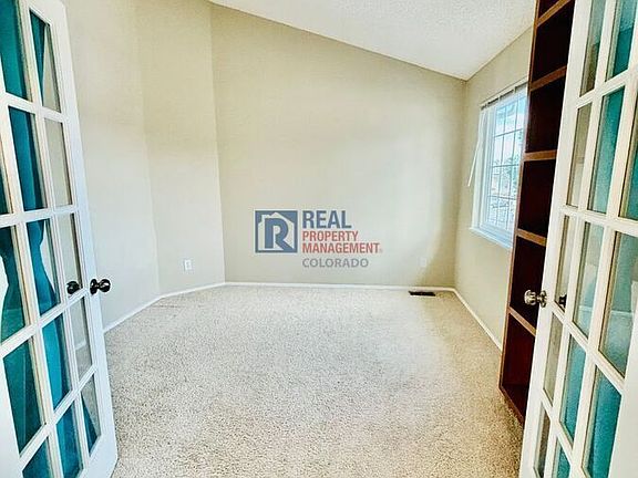 5th image of 10430 W 83rd Ave