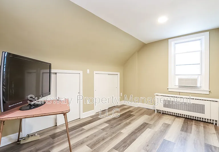 2009 E McGalliard Ave #2 — Photo 11