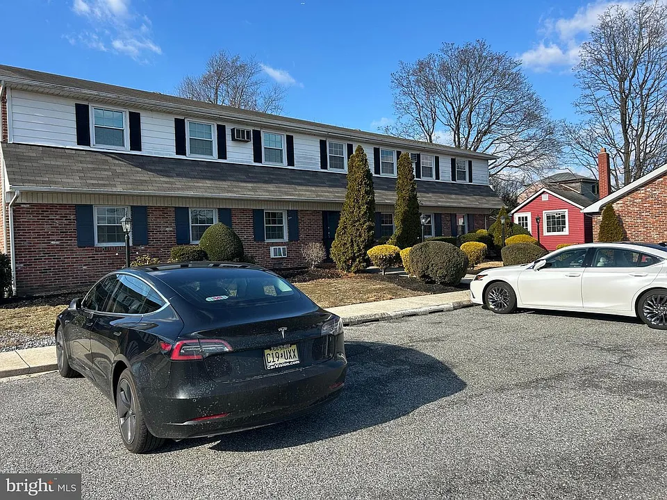36 West Ave #7
