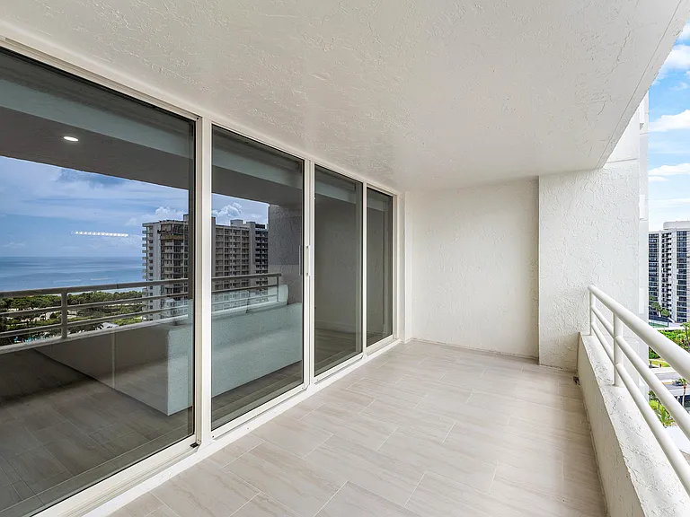 4201 N Ocean Blvd #1407 — Photo 35