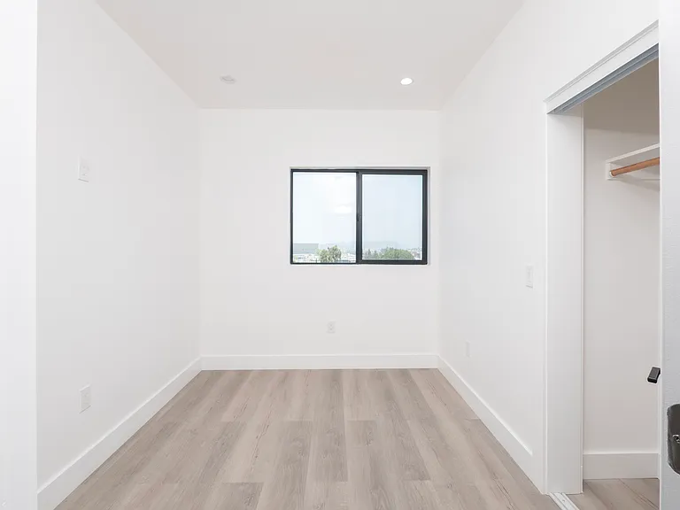 1571 Ricardo St #1 — Photo 24
