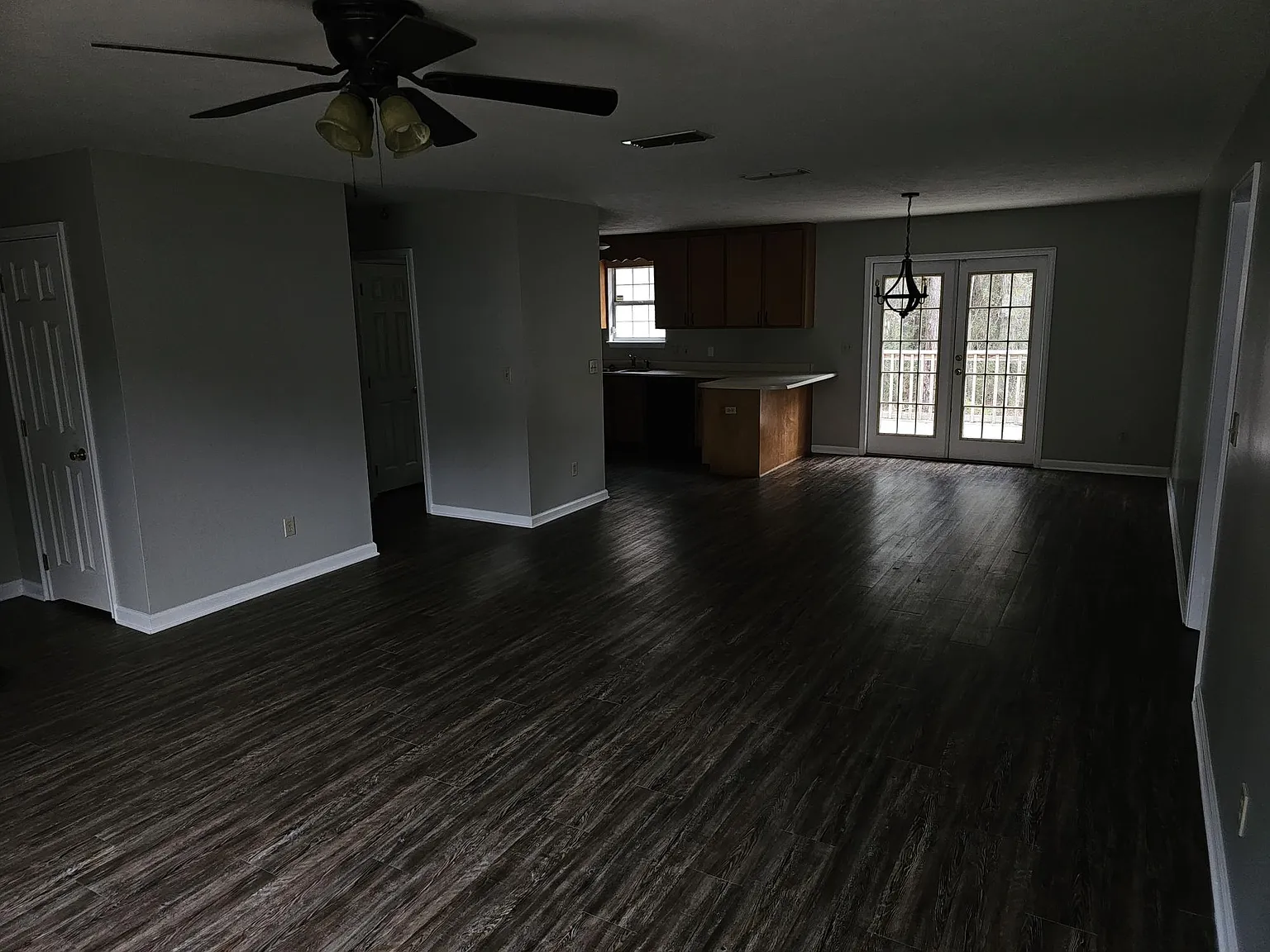 3 bed, 1480 sqft, $1,900 — Photo 2