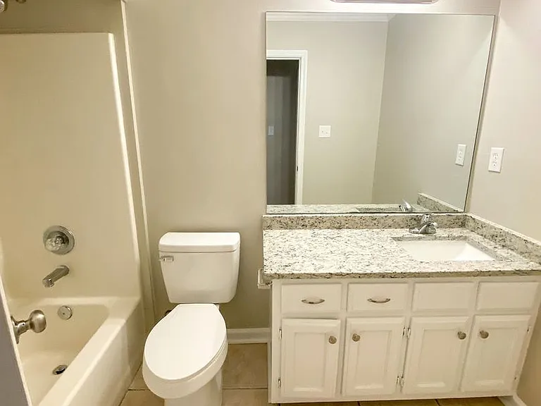 5561 Patsy Cir W — Photo 11
