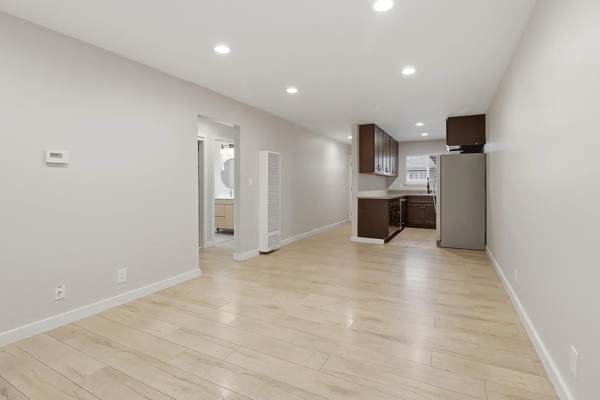 Building Photo - 2540 Bowers Ave #3