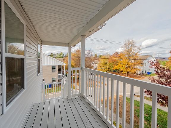 3rd image of 1913 Tabor Village Dr #B