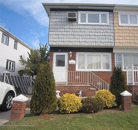 1st image of 17 Thayer Pl