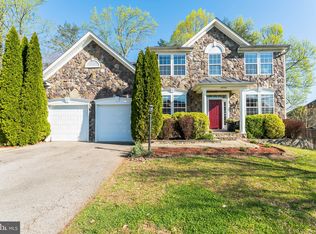 4354 Edinborough Ct, Woodbridge, VA 22193
