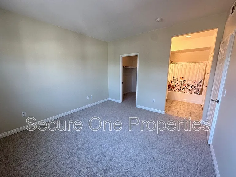 208 Riverdale Ct #715 — Photo 16