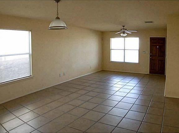 3rd image of 5724 Saluki Dr #0